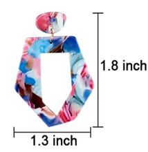 Load image into Gallery viewer, Acrylic Dangle Mottle Earrings
